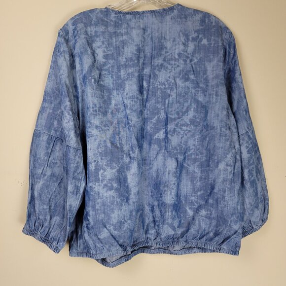 White House Black Market WHBM Chambray Lace Up Peasant Top L - Picture 3 of 8